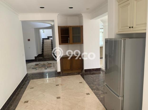 Jarang Ada! Rumah Kontrakan 5 Kamar Bagus Siap Huni Lippo Karawaci Jarang Ada! Rumah Kontrakan 5 Kamar Bagus Siap Huni Lippo Karawaci