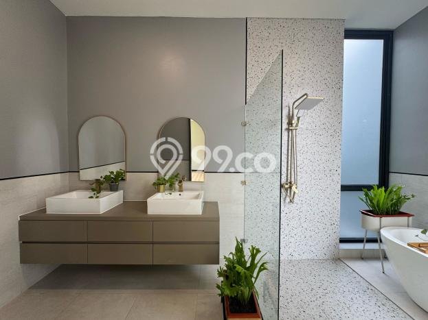 Jual Rumah Luas Elegan Dengan View Eksklusif di BSD, Tangerang Jual Rumah Luas Elegan Dengan View Eksklusif di BSD, Tangerang