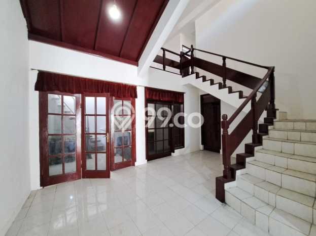 Dijual Rumah 4 Kamar Lokasi Strategis Bagus dan Strategis di Antapani Dijual Rumah 4 Kamar Lokasi Strategis Bagus dan Strategis di Antapani