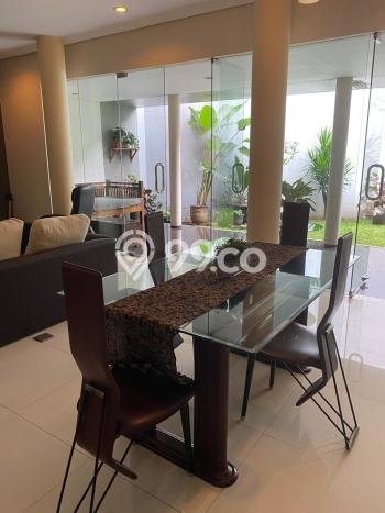 Jual Rumah Mewah Megah Dengan View Cantik di Tubagus Ismail, Bandung Jual Rumah Mewah Megah Dengan View Cantik di Tubagus Ismail, Bandung