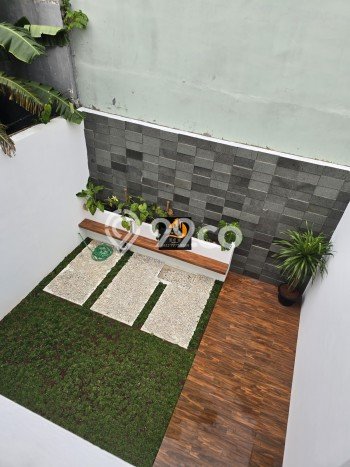 Hunian Mewah Siap Huni LT 149m2 di Duren Sawit, Jakarta Timur Hunian Mewah Siap Huni LT 149m2 di Duren Sawit, Jakarta Timur