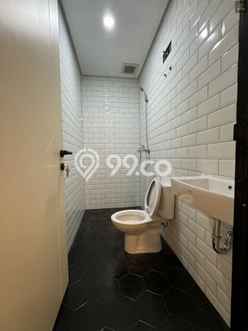 Rumah Strategis Minimalis Lb 108m2 di Ciputat Timur, Tangerang Selatan Rumah Strategis Minimalis Lb 108m2 di Ciputat Timur, Tangerang Selatan