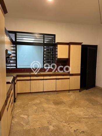 Hunian Mewah LB 950m2 Siap Pakai Desain Elegan di Kemang, Jakarta Selatan Hunian Mewah LB 950m2 Siap Pakai Desain Elegan di Kemang, Jakarta Selatan