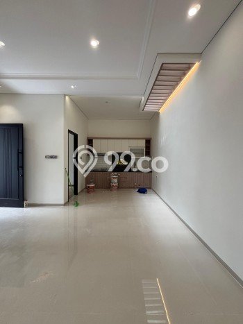 Rumah Elit Modern Siap Huni di Rawamangun Jakarta Timur Rumah Elit Modern Siap Huni di Rawamangun Jakarta Timur