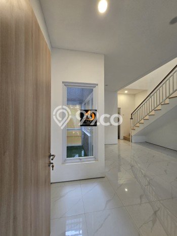 Rumah Modern 4 KT di Pondok Kelapa Jakarta Timur Unfurnished Rumah Modern 4 KT di Pondok Kelapa Jakarta Timur Unfurnished