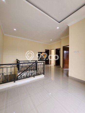 Dijual Rumah Mewah Megah Dengan View Cantik di Rawamangun, Jakarta Timur Dijual Rumah Mewah Megah Dengan View Cantik di Rawamangun, Jakarta Timur
