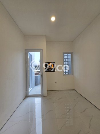 Rumah Modern 4 KT di Pondok Kelapa Jakarta Timur Unfurnished Rumah Modern 4 KT di Pondok Kelapa Jakarta Timur Unfurnished