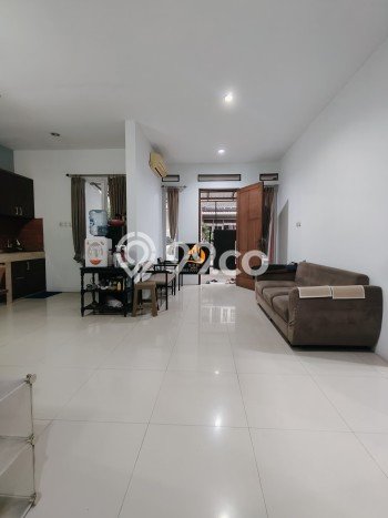 Hunian Mewah LB 200m2 Siap Huni Desain Elegan di Rawamangun, Jakarta Timur Hunian Mewah LB 200m2 Siap Huni Desain Elegan di Rawamangun, Jakarta Timur