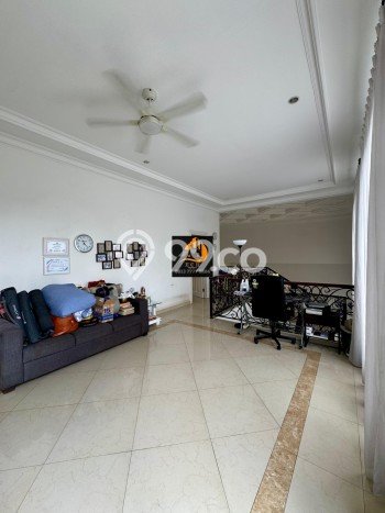 Ready to Use! Luxury House LT 510m2 Desain Modern di Cipete Ready to Use! Luxury House LT 510m2 Desain Modern di Cipete