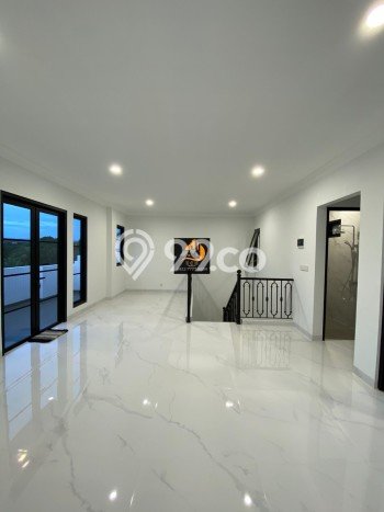 Rumah Minimalis 5 KT di Cibubur Jakarta Timur Unfurnished Rumah Minimalis 5 KT di Cibubur Jakarta Timur Unfurnished