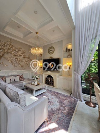 Ready to Use! Luxury House LT 170m2 Desain Elegan di Condet Ready to Use! Luxury House LT 170m2 Desain Elegan di Condet