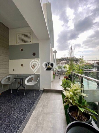 For Sale! Luxury House LT 206m2 Desain Elegan di Pondok Kelapa For Sale! Luxury House LT 206m2 Desain Elegan di Pondok Kelapa