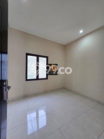 Rumah Mewah LB 110m2 Siap Pakai Desain Elegan di Kayu Putih, Jakarta Timur Rumah Mewah LB 110m2 Siap Pakai Desain Elegan di Kayu Putih, Jakarta Timur