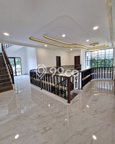 For Sale! Luxury House LT 313m2 Desain Modern di Tomang For Sale! Luxury House LT 313m2 Desain Modern di Tomang