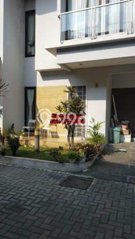 Rumah Modern 4 KT di Condet Jakarta Timur Semi Furnished Rumah Modern 4 KT di Condet Jakarta Timur Semi Furnished