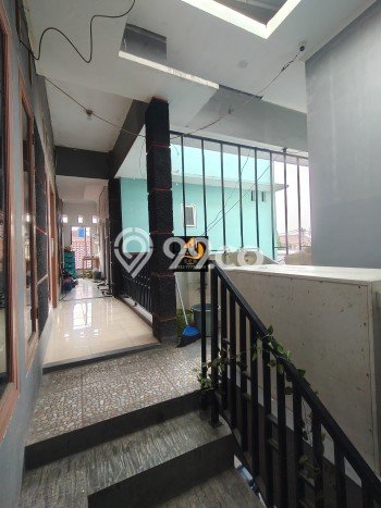 Rumah Elit Modern Tanpa Renovasi di Cibubur Jakarta Timur Rumah Elit Modern Tanpa Renovasi di Cibubur Jakarta Timur