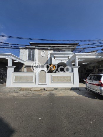 Siap Huni Rumah Mewah 6 Kamar di Tebet Dekat ke Mana Saja Siap Huni Rumah Mewah 6 Kamar di Tebet Dekat ke Mana Saja