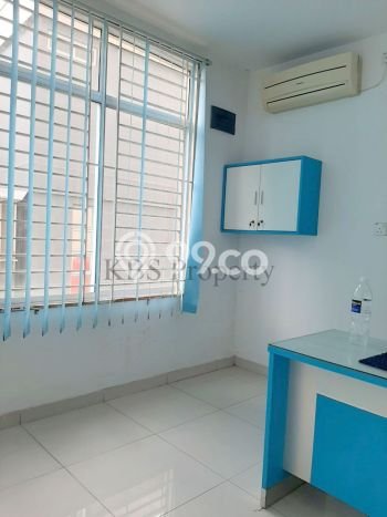 LOKASI BISNIS! Ruko Disewakan di Batam Kota, Luas 320m², Akses Strategis LOKASI BISNIS! Ruko Disewakan di Batam Kota, Luas 320m², Akses Strategis
