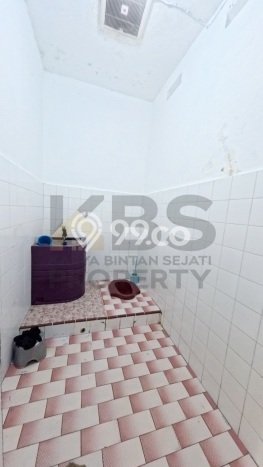 SPECIAL PRICE! Rumah Strategis di Tiban, Luas 290m2m² Bangunan 150m2m² SPECIAL PRICE! Rumah Strategis di Tiban, Luas 290m2m² Bangunan 150m2m²