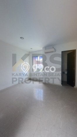 Rumah Bagus Siap Pakai Di Batam Kota Luas 180m2 Lokasi Strategis Rumah Bagus Siap Pakai Di Batam Kota Luas 180m2 Lokasi Strategis