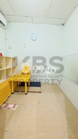 SPECIAL PRICE! Rumah Strategis di Tiban, Luas 290m2m² Bangunan 150m2m² SPECIAL PRICE! Rumah Strategis di Tiban, Luas 290m2m² Bangunan 150m2m²