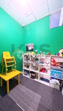 SPECIAL PRICE! Rumah Strategis di Tiban, Luas 290m2m² Bangunan 150m2m² SPECIAL PRICE! Rumah Strategis di Tiban, Luas 290m2m² Bangunan 150m2m²