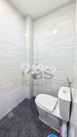 Unit Ruko Dijual di Batam LT 137m2 & LB 148m2 Unit Ruko Dijual di Batam LT 137m2 & LB 148m2