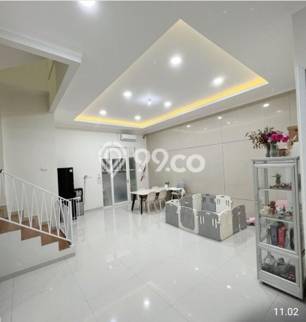 Ready to Use! Premium House LT 156m2 Desain Modern di Sutorejo Ready to Use! Premium House LT 156m2 Desain Modern di Sutorejo
