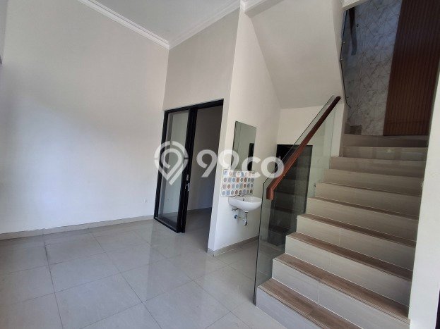 Rumah Modern 3 Kamar LT 60m2 di Mulyosari Rumah Modern 3 Kamar LT 60m2 di Mulyosari