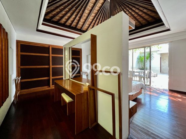 HARGA TERBAIK! Rumah Berkualitas di , LT 450m2m² LB 218m2m² HARGA TERBAIK! Rumah Berkualitas di , LT 450m2m² LB 218m2m²