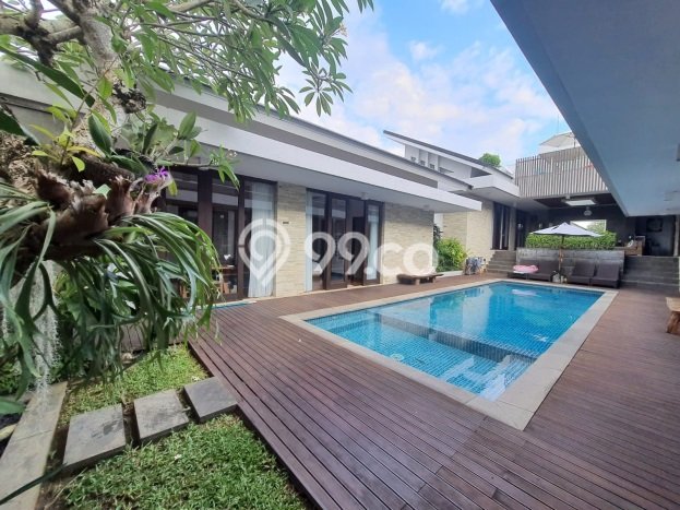 Rumah Mewah LB 350m2 Siap Huni Desain Elegan di Nusa Dua, Badung Rumah Mewah LB 350m2 Siap Huni Desain Elegan di Nusa Dua, Badung