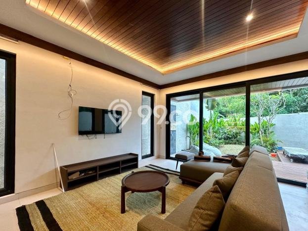 Dijual Rumah Luas Elegan Dengan View Eksklusif di Canggu, Badung Dijual Rumah Luas Elegan Dengan View Eksklusif di Canggu, Badung