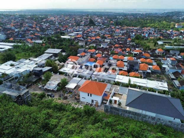 Ready to Use! Premium House LT 200m2 Desain Modern di Jimbaran Ready to Use! Premium House LT 200m2 Desain Modern di Jimbaran