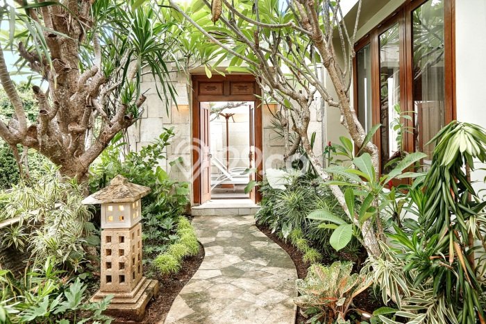 Jual Rumah Mewah Megah Dengan View Cantik di Jimbaran, Badung Jual Rumah Mewah Megah Dengan View Cantik di Jimbaran, Badung