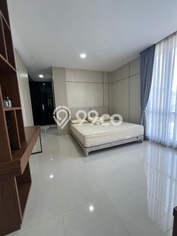 Rumah Mewah LB 353m2 Siap Huni Desain Elegan di Summarecon Bandung, Bandung Rumah Mewah LB 353m2 Siap Huni Desain Elegan di Summarecon Bandung, Bandung
