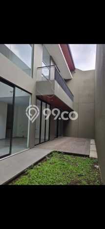 Ready to Use! Premium House LT 392m2 Desain Elegan di Summarecon Bandung Ready to Use! Premium House LT 392m2 Desain Elegan di Summarecon Bandung