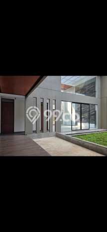 Ready to Use! Premium House LT 392m2 Desain Elegan di Summarecon Bandung Ready to Use! Premium House LT 392m2 Desain Elegan di Summarecon Bandung