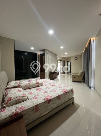 Rumah Elit Modern Tanpa Renovasi di Summarecon Bandung Bandung Rumah Elit Modern Tanpa Renovasi di Summarecon Bandung Bandung