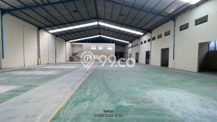 Unit Gudang Disewakan di Cikarang di Area Ramai & Strategis Unit Gudang Disewakan di Cikarang di Area Ramai & Strategis