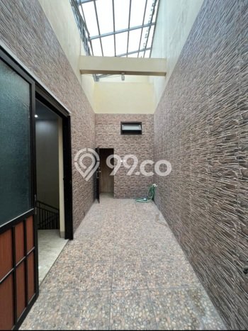 Ruko Dijual di Tarumajaya LT 243m2, LB 300m2 untuk Investasi Ruko Dijual di Tarumajaya LT 243m2, LB 300m2 untuk Investasi