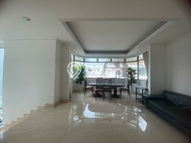 Disewakan Cepat Rumah Kondisi Baik di Area Kebayoran Baru, Jakarta Selatan Disewakan Cepat Rumah Kondisi Baik di Area Kebayoran Baru, Jakarta Selatan