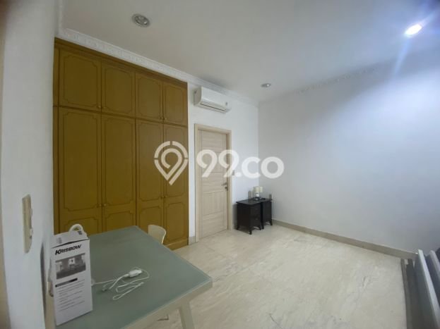 Disewakan Cepat Rumah Kondisi Baik di Area Kebayoran Baru, Jakarta Selatan Disewakan Cepat Rumah Kondisi Baik di Area Kebayoran Baru, Jakarta Selatan