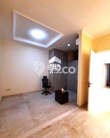 Jual Rumah Luas Megah Dengan View Eksklusif di Pondok Indah, Jakarta Selatan Jual Rumah Luas Megah Dengan View Eksklusif di Pondok Indah, Jakarta Selatan