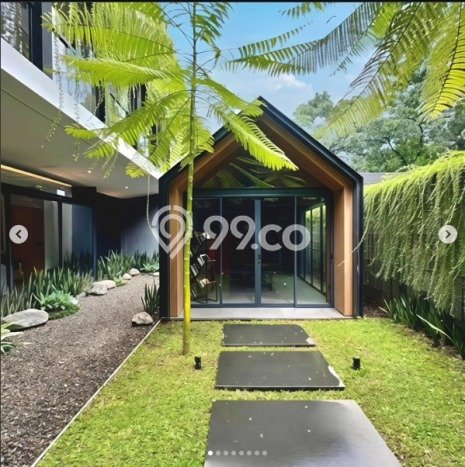 For Sale Rumah Mewah Exclusive di Kebayoran Baru, Jakarta Selatan For Sale Rumah Mewah Exclusive di Kebayoran Baru, Jakarta Selatan
