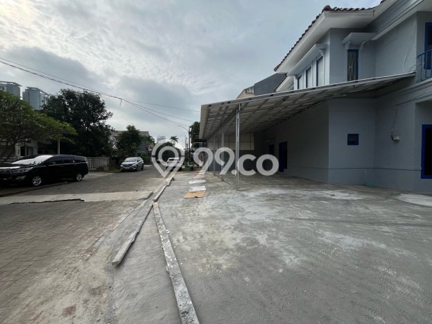 Disewakan! Rumah 5 Kamar Tidur &
2 Kamar Mandi di Gading Serpong, Tangerang Disewakan! Rumah 5 Kamar Tidur &
2 Kamar Mandi di Gading Serpong, Tangerang