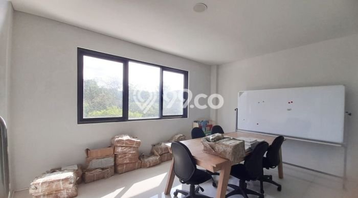 AREA SUPER PREMIUM! Ruko Kawasan , Luas 300m2m², Ramai Pengunjung AREA SUPER PREMIUM! Ruko Kawasan , Luas 300m2m², Ramai Pengunjung