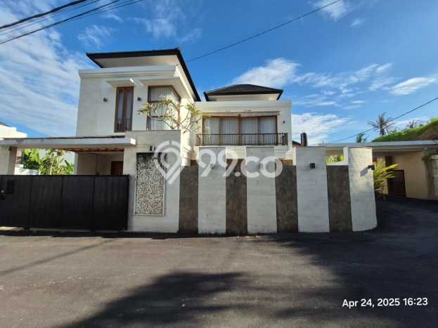 DIJUAL! Vila di , Area 172m2m², Lokasi Strategis DIJUAL! Vila di , Area 172m2m², Lokasi Strategis