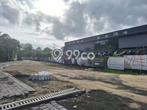 Unit Ruko Dijual di Badung LT 90m2 & LB 244m2 Unit Ruko Dijual di Badung LT 90m2 & LB 244m2