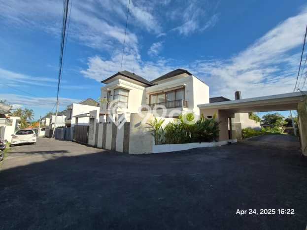 DIJUAL! Vila di , Area 172m2m², Lokasi Strategis DIJUAL! Vila di , Area 172m2m², Lokasi Strategis