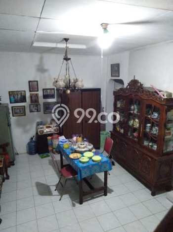 HARGA SPECIAL! Rumah Strategis lokasi Cilandak, Luas 124m² LB 150m² HARGA SPECIAL! Rumah Strategis lokasi Cilandak, Luas 124m² LB 150m²